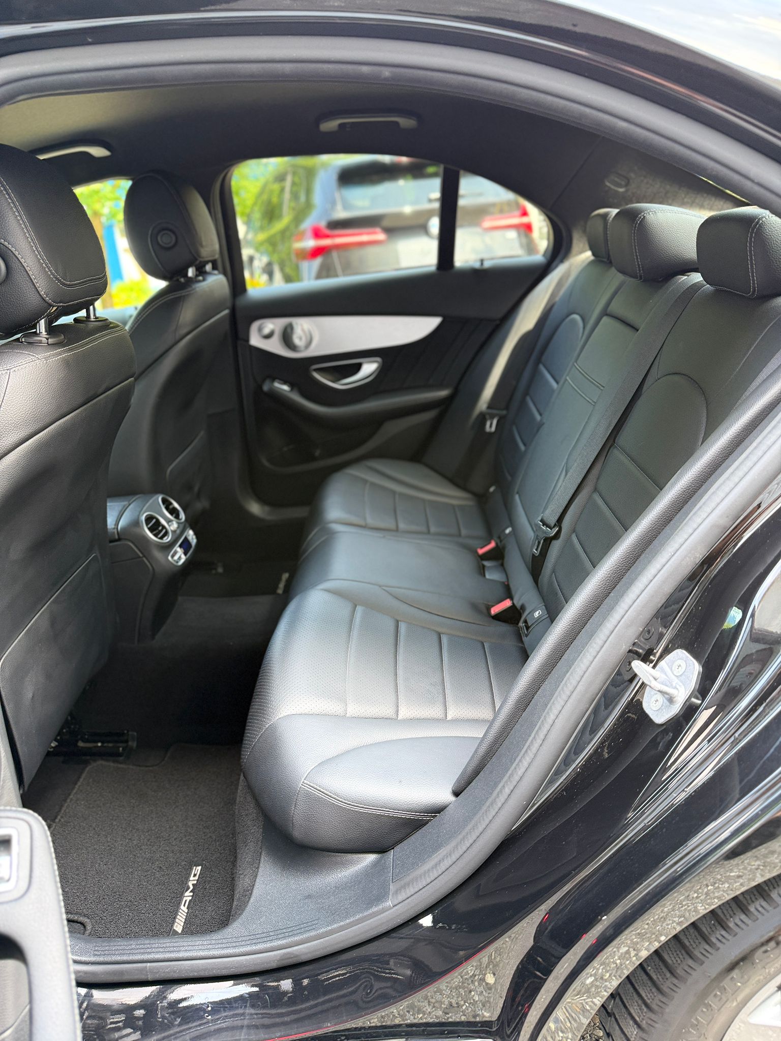 MERCEDES-BENZ C 220 d AMG Line 4matic-image-9