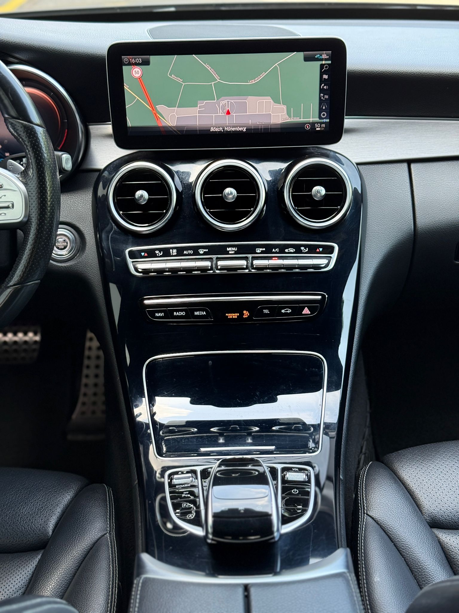 MERCEDES-BENZ C 220 d AMG Line 4matic-image-12