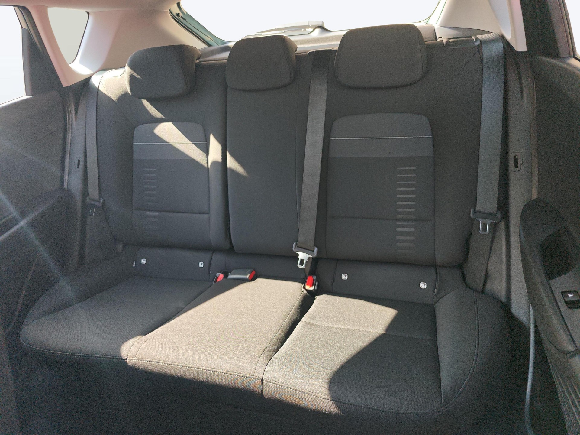 HYUNDAI Bayon 1.0 T-GDi Amplia Mangrove Green-image-9