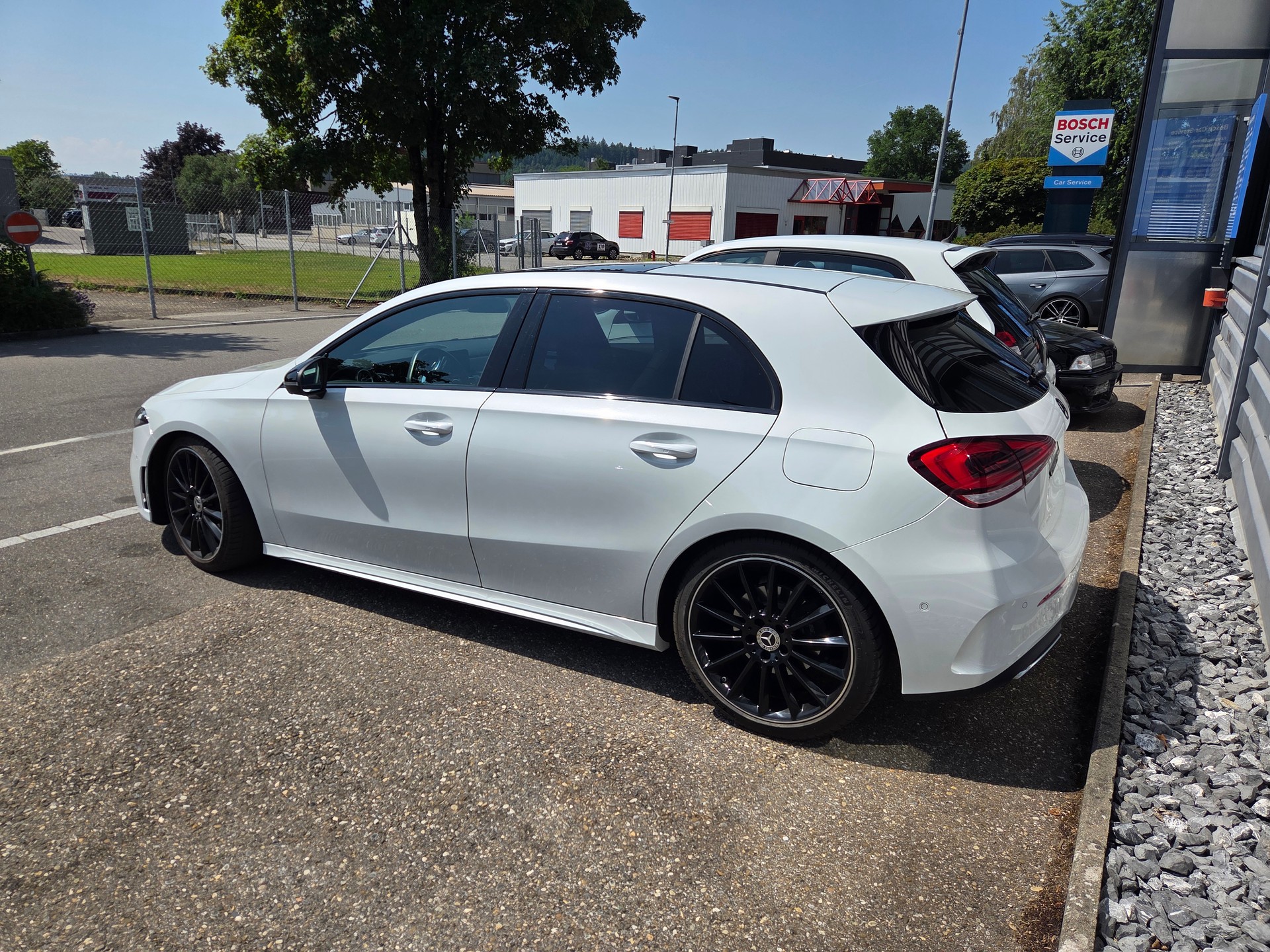 MERCEDES-BENZ A 250 4Matic AMG Line 4Matic 7G-DCT-image-3