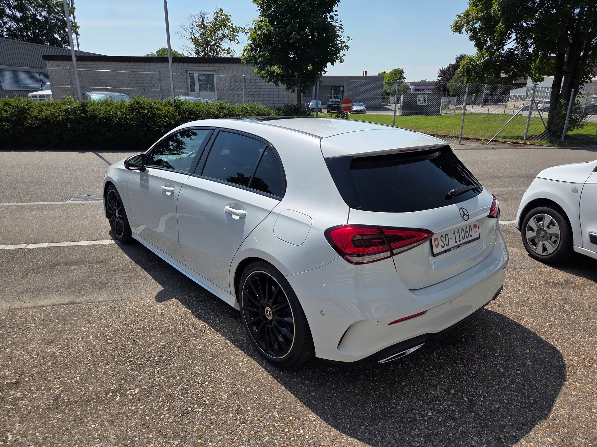 MERCEDES-BENZ A 250 4Matic AMG Line 4Matic 7G-DCT-image-5