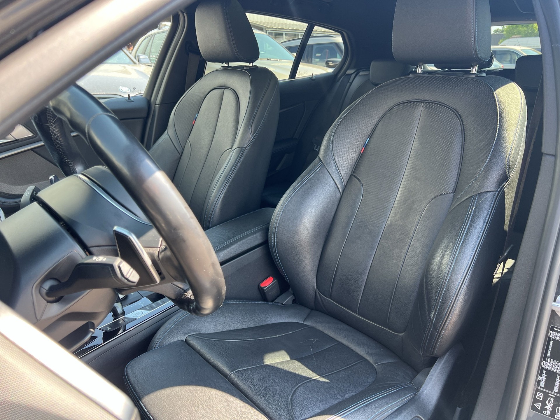 BMW 120d xDrive Steptronic Pure M Sport-image-9