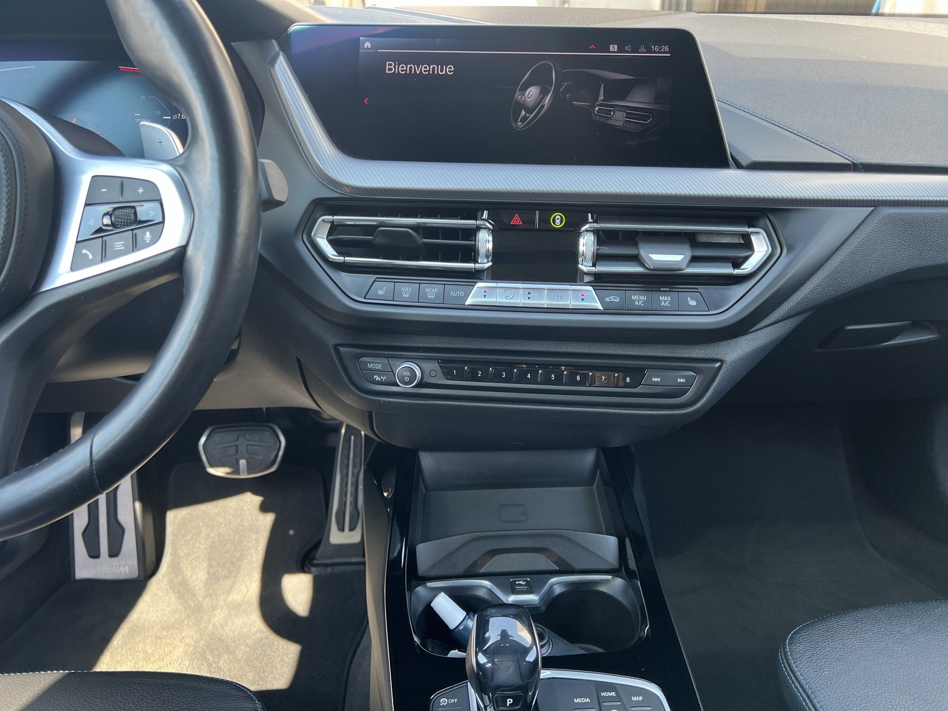 BMW 120d xDrive Steptronic Pure M Sport-image-10