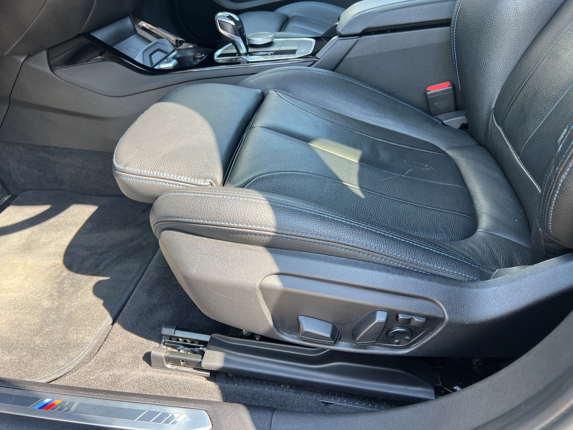 BMW 120d xDrive Steptronic Pure M Sport-image-18