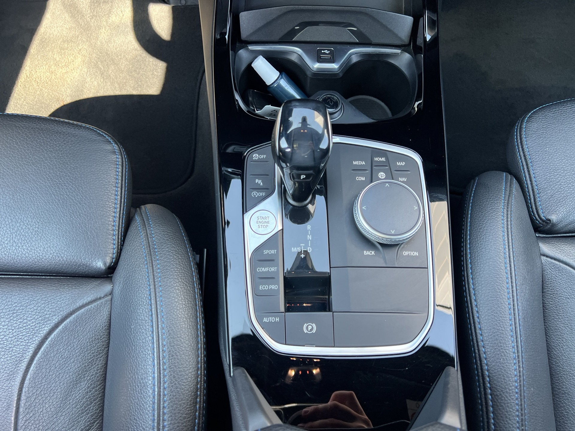 BMW 120d xDrive Steptronic Pure M Sport-image-12