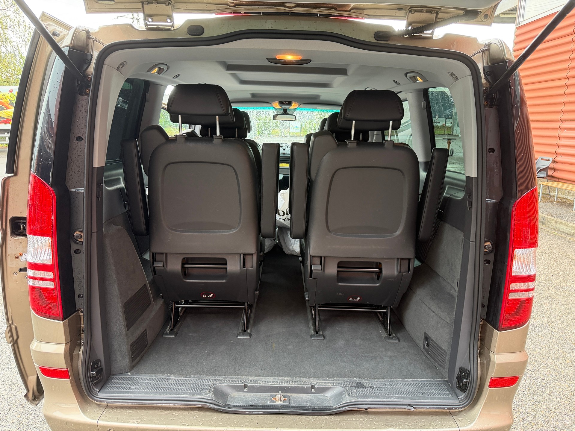 MERCEDES-BENZ Viano 3.0 CDI Blue Efficiency Trend A-image-14