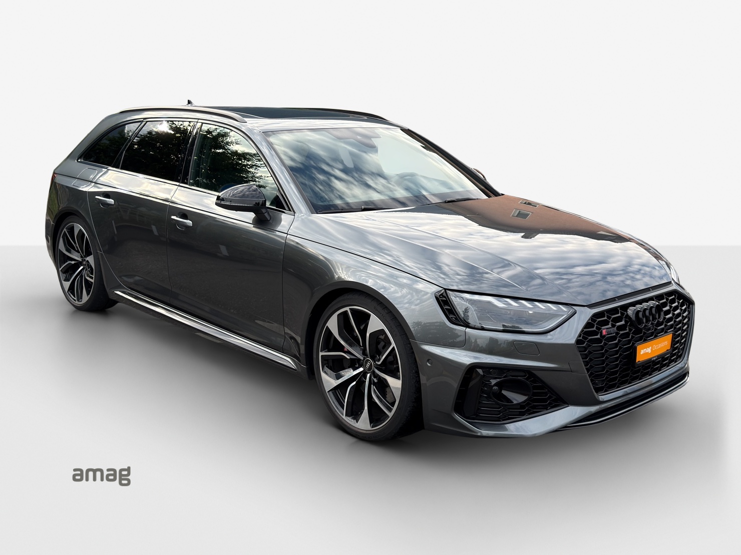 AUDI RS4 Avant quattro tiptronic-image-5