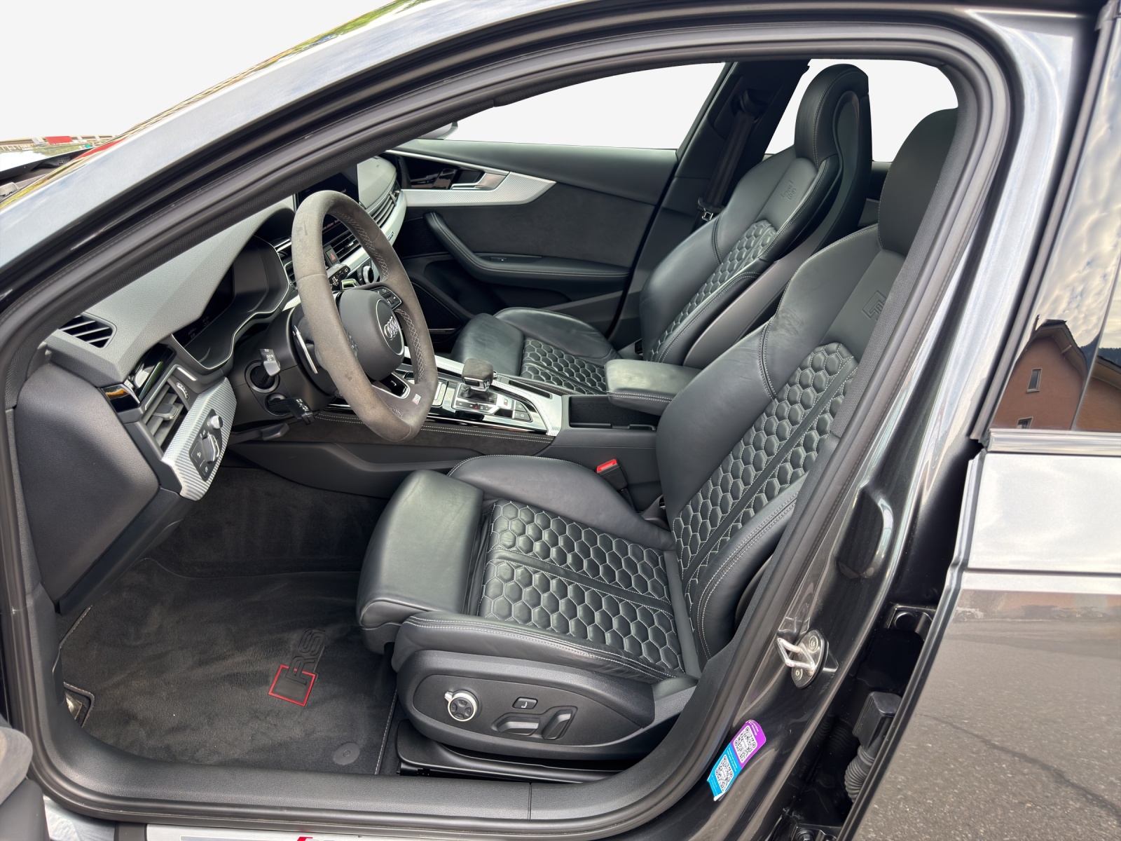 AUDI RS4 Avant quattro tiptronic-image-7