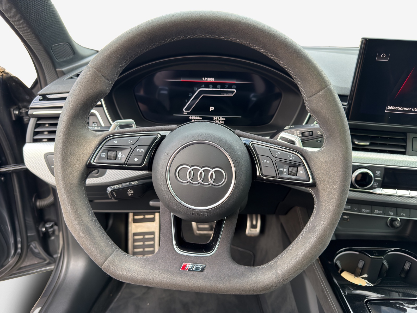 AUDI RS4 Avant quattro tiptronic-image-9