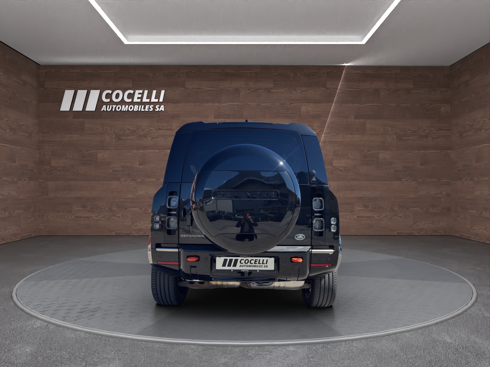 LAND ROVER Defender 110 3.0 D I6 300 X-Dynamic SE AWD AT8-image-5