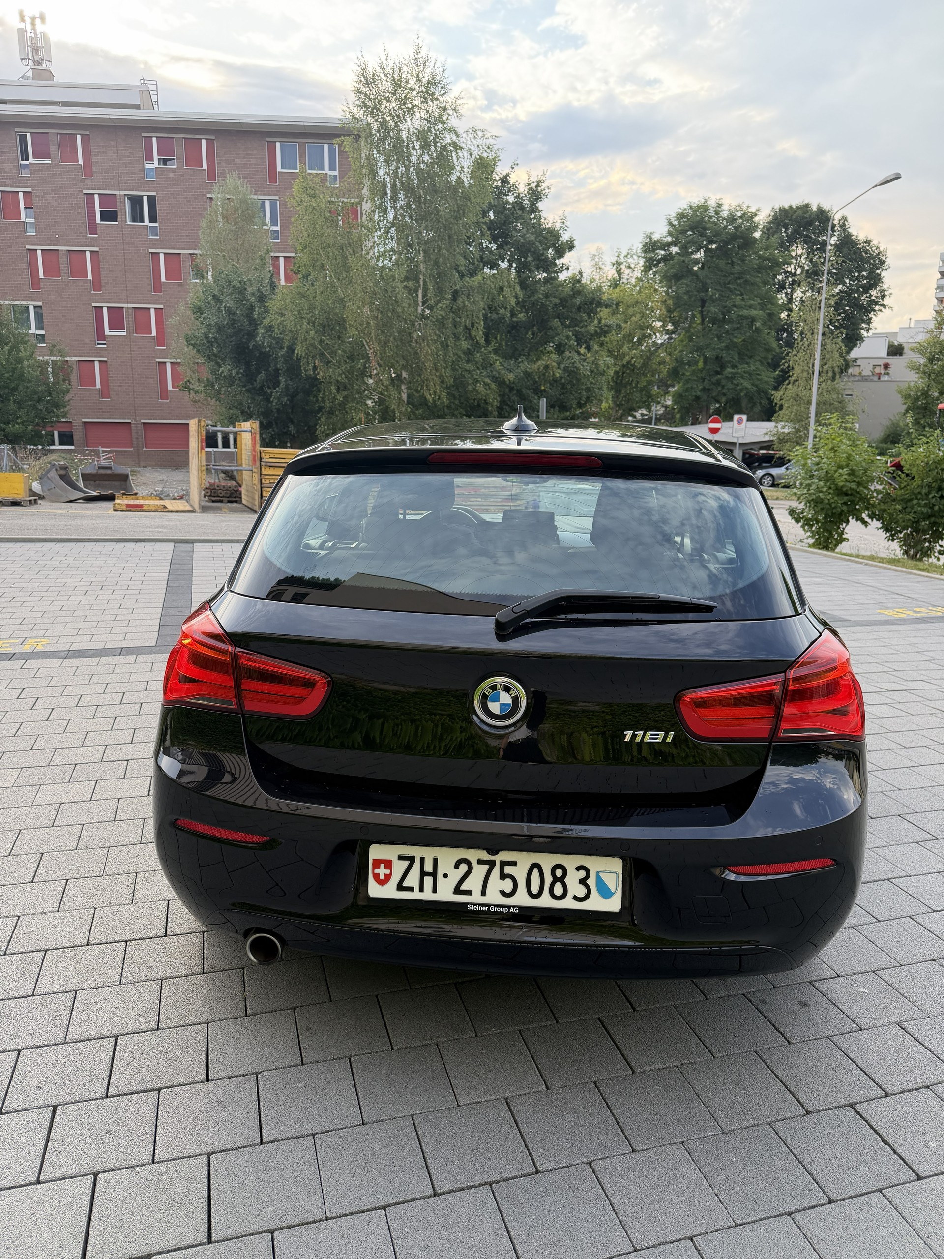 BMW 118i-image-3