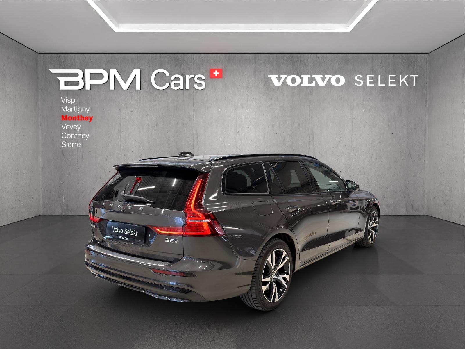 VOLVO V60 B5 AWD Benzin Mild Hybrid Plus Dark Geartronic-showroom-element-3