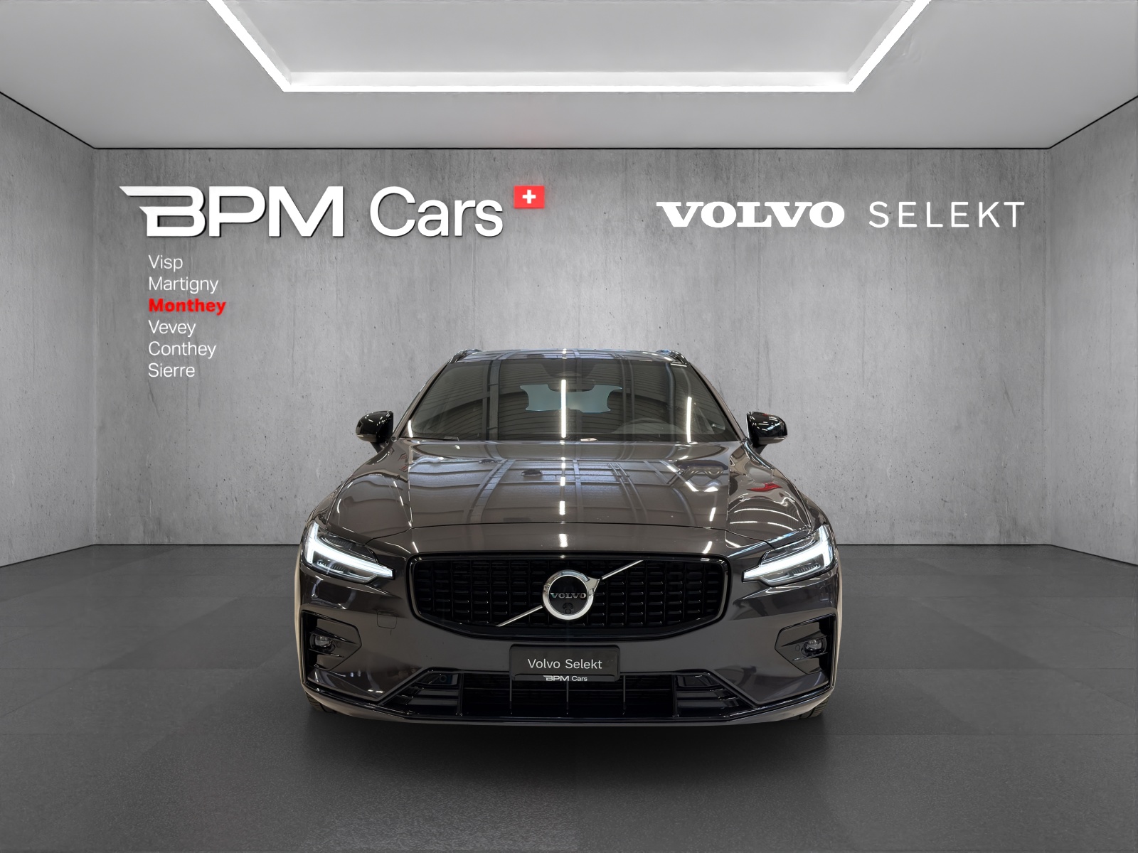 VOLVO V60 B5 AWD Benzin Mild Hybrid Plus Dark Geartronic-showroom-element-1