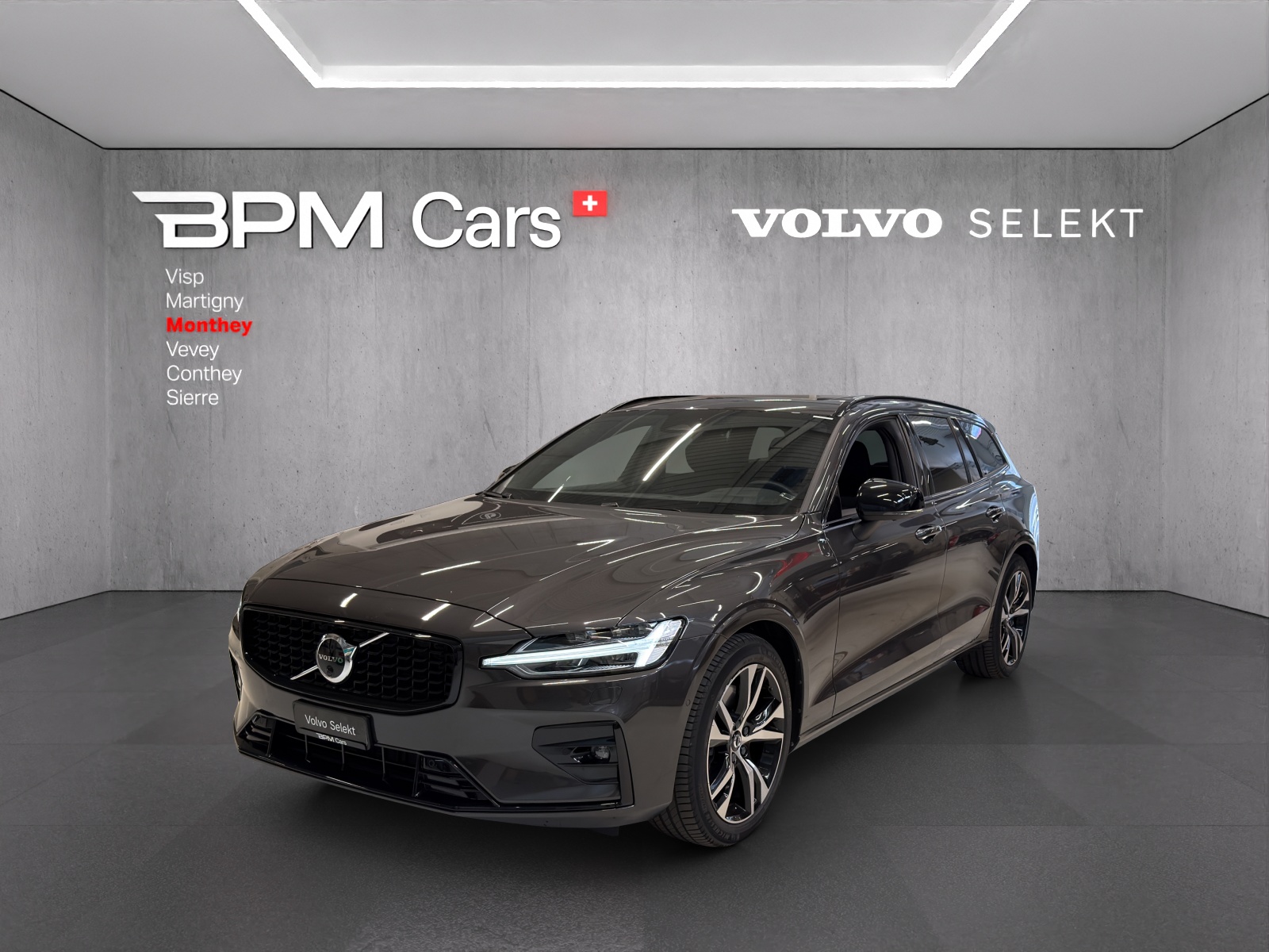 VOLVO V60 B5 AWD Benzin Mild Hybrid Plus Dark Geartronic