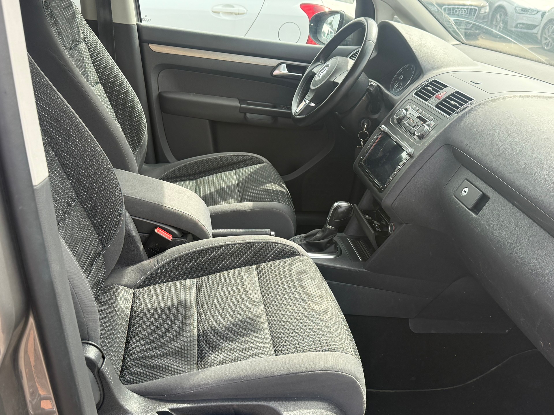 VW Touran 1.4 TSI Trendline-image-5