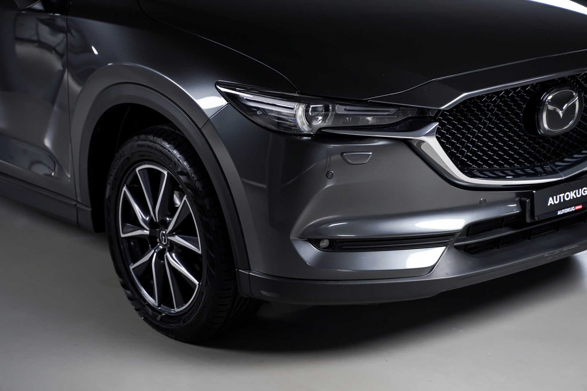 MAZDA CX-5 2.2 D HP Revolution AWD-showroom-element-3