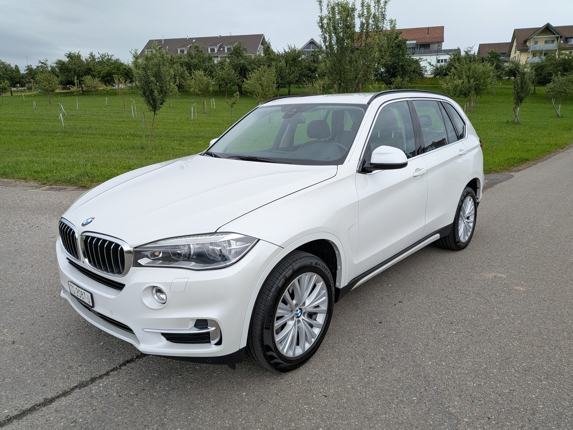 BMW X5 xDrive 50i Steptronic-image-0