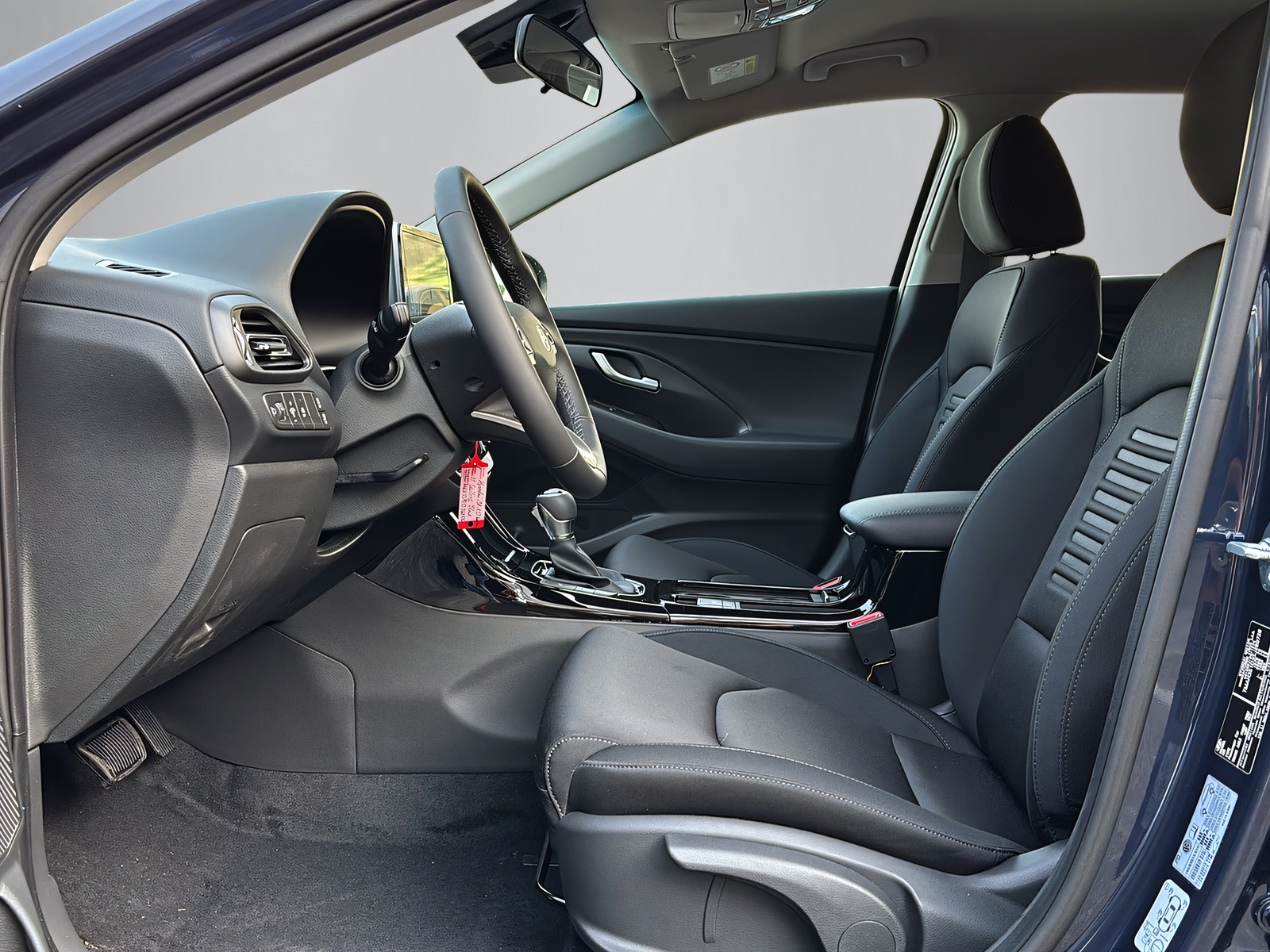 HYUNDAI i30 1.5 T-GDi Amplia-showroom-element-2