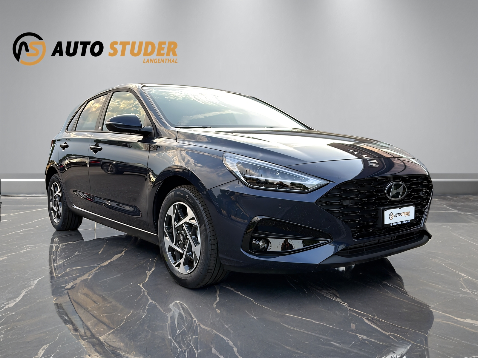 HYUNDAI i30 1.5 T-GDi Amplia-image-13