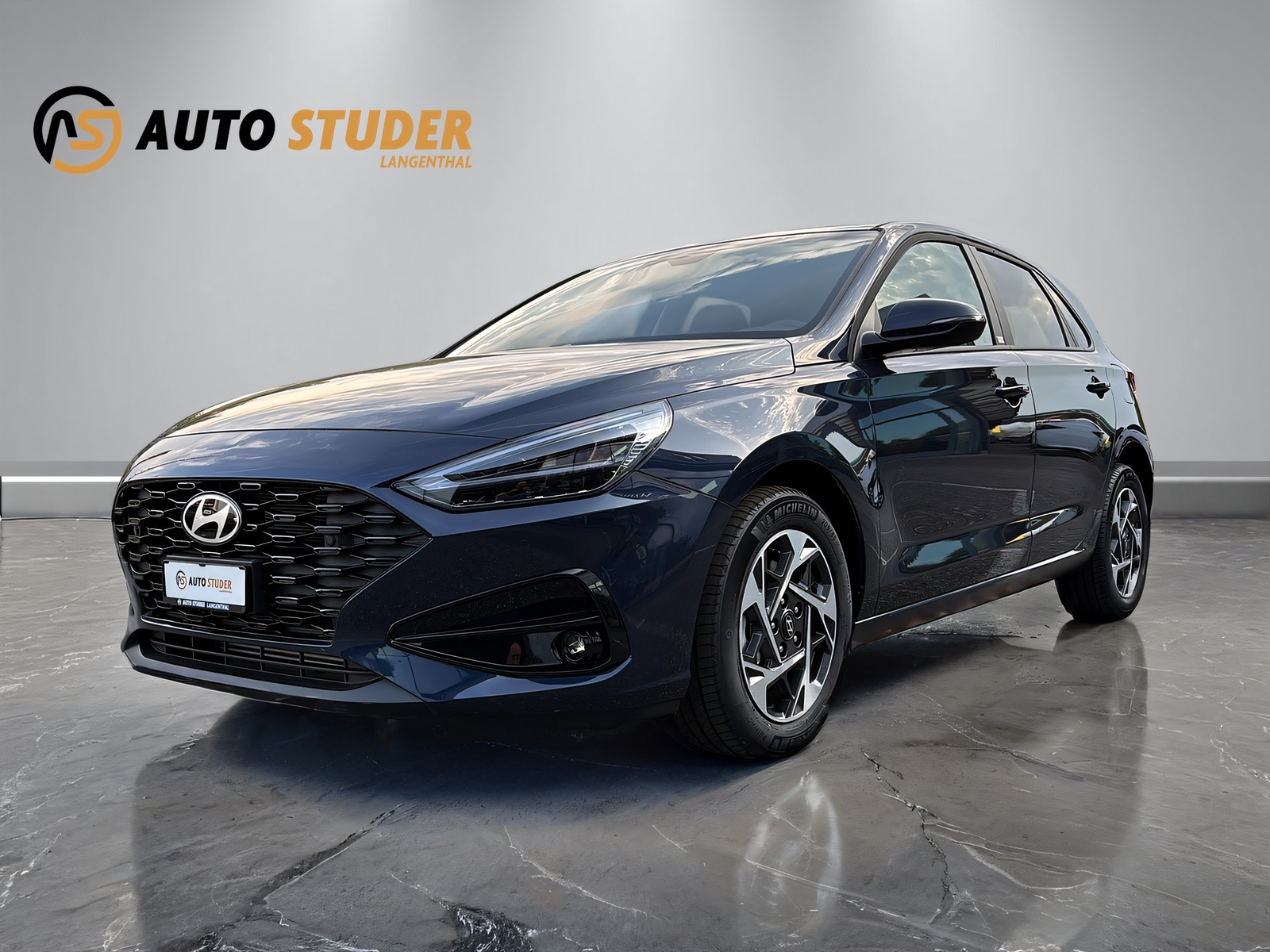 HYUNDAI i30 1.5 T-GDi Amplia-showroom-element-1