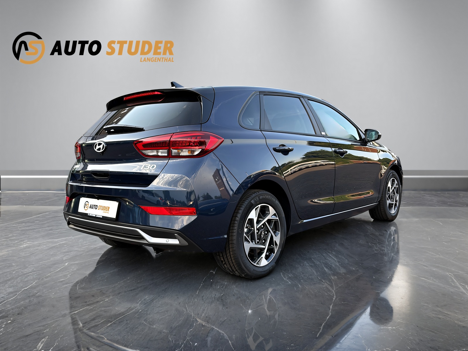 HYUNDAI i30 1.5 T-GDi Amplia-image-11