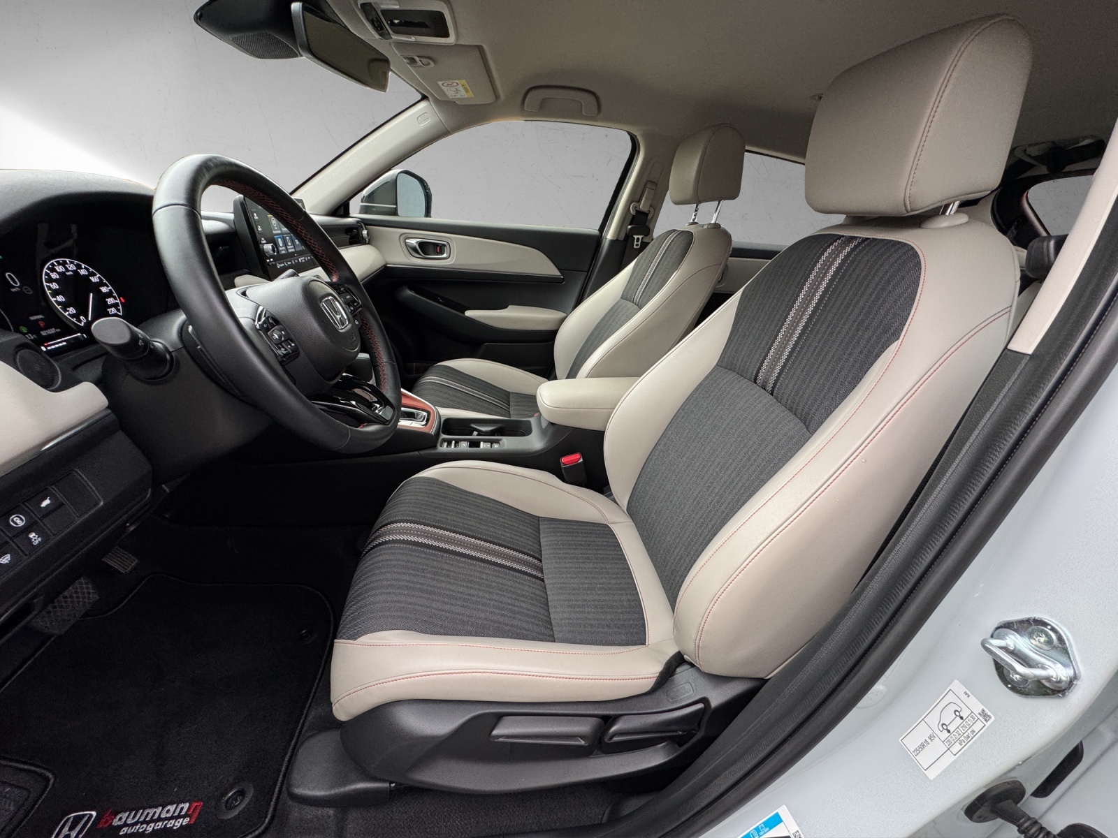HONDA HR-V 1.5i-MMD Advance Style CVT-image-9