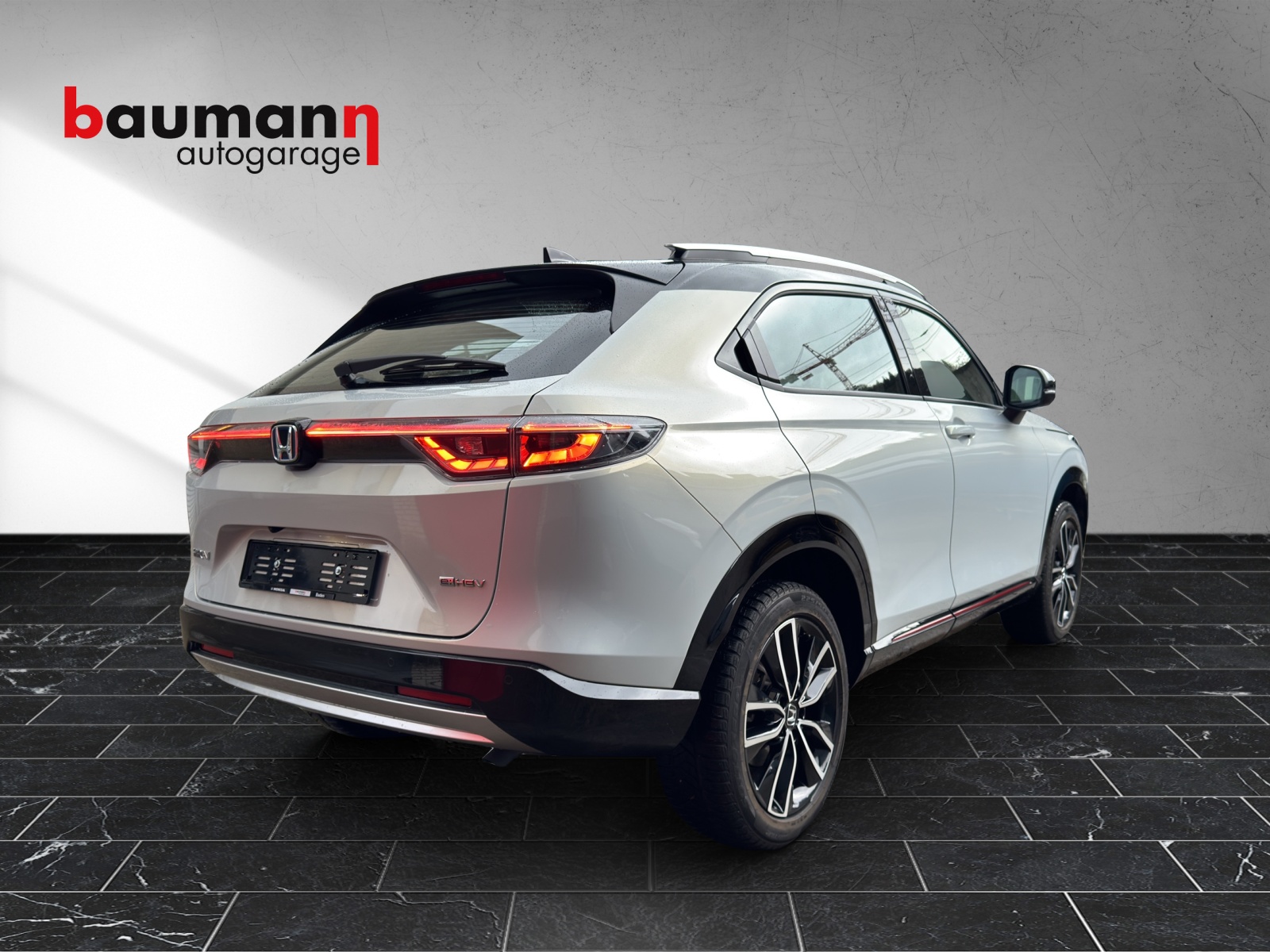 HONDA HR-V 1.5i-MMD Advance Style CVT-image-2