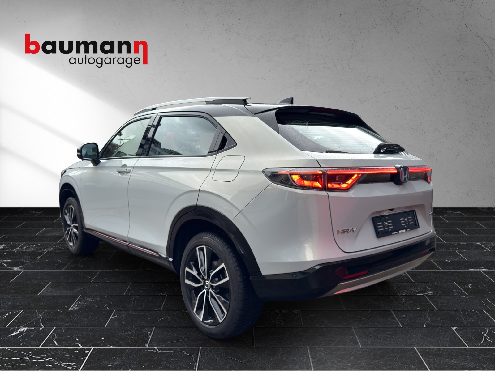 HONDA HR-V 1.5i-MMD Advance Style CVT-image-3