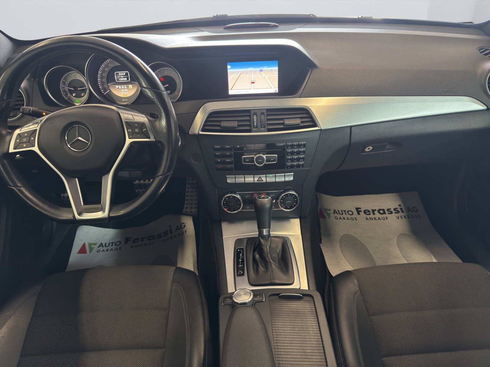 MERCEDES-BENZ C 180 Coupé MyStar 7G-Tronic-image-11