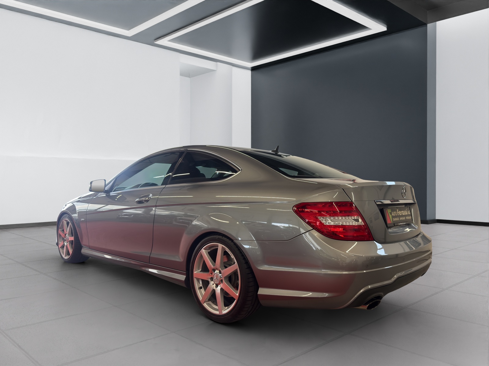 MERCEDES-BENZ C 180 Coupé MyStar 7G-Tronic-image-3
