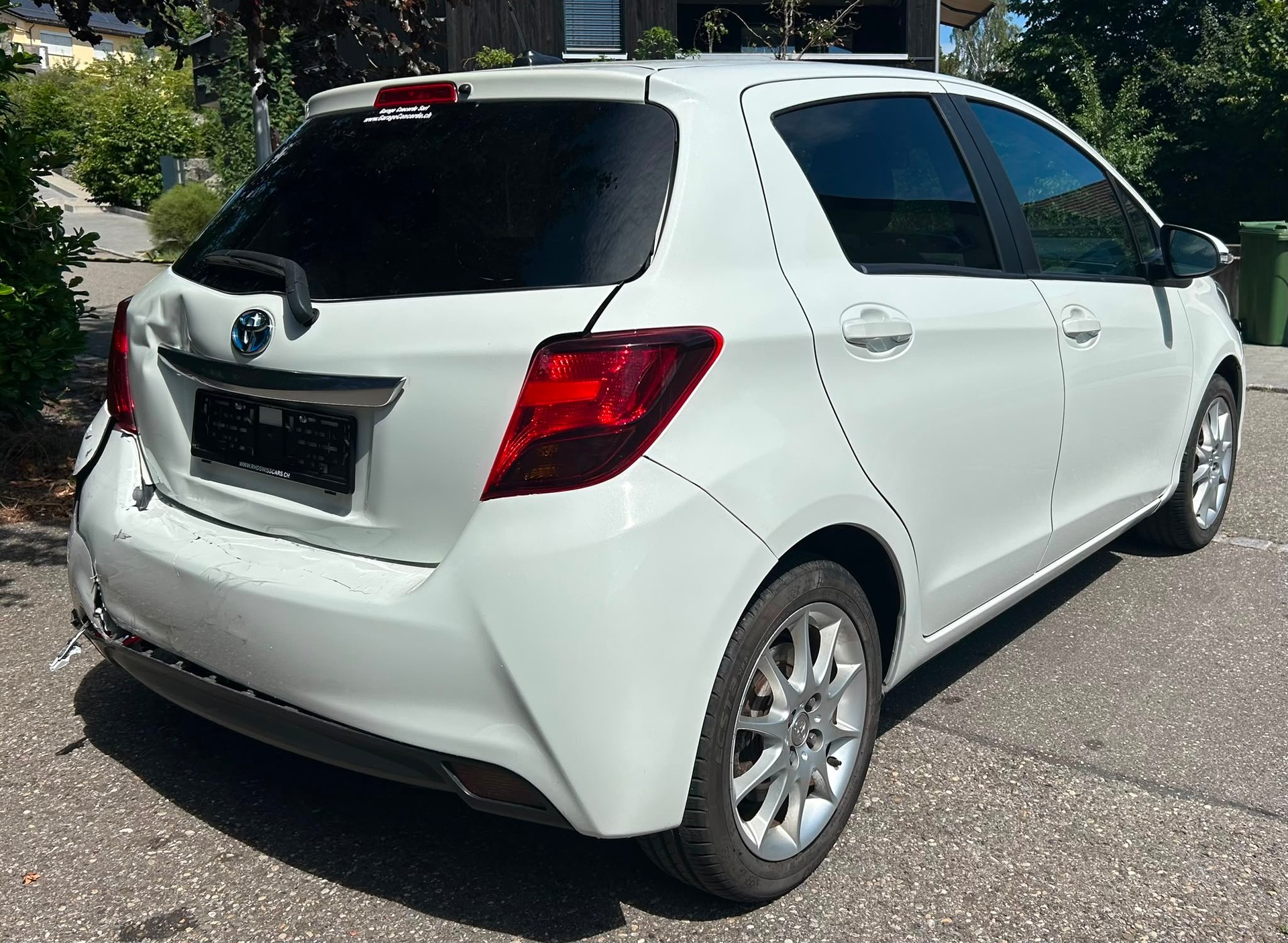 TOYOTA Yaris 1.5 VVT-i Hybrid Luna e-CVT-image-4