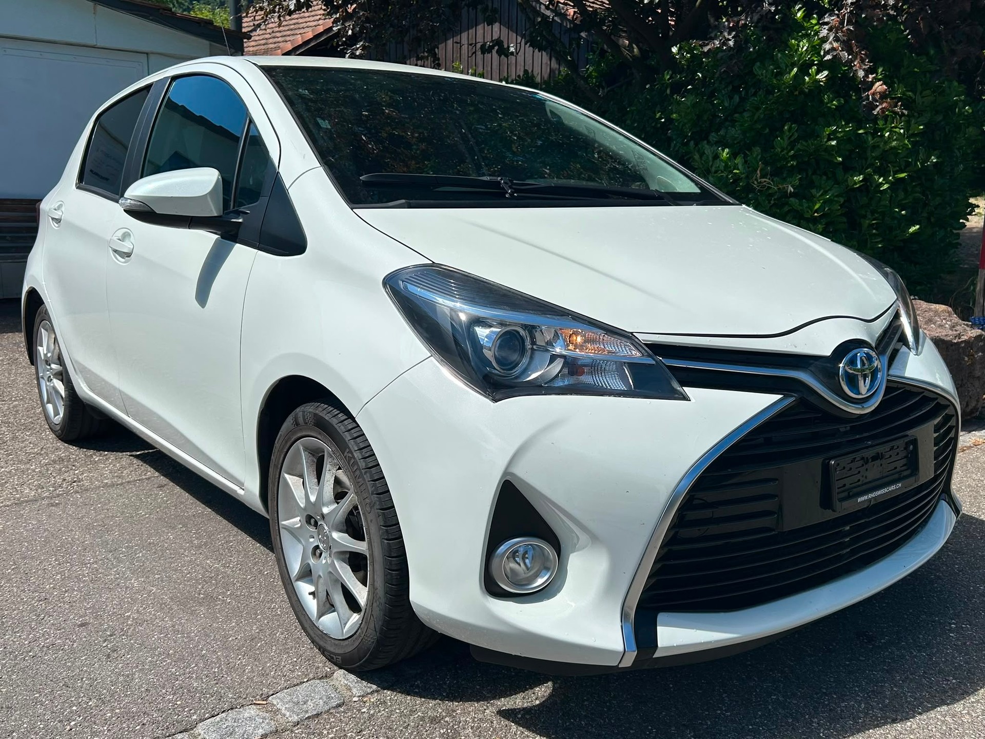 TOYOTA Yaris 1.5 VVT-i Hybrid Luna e-CVT-image-6