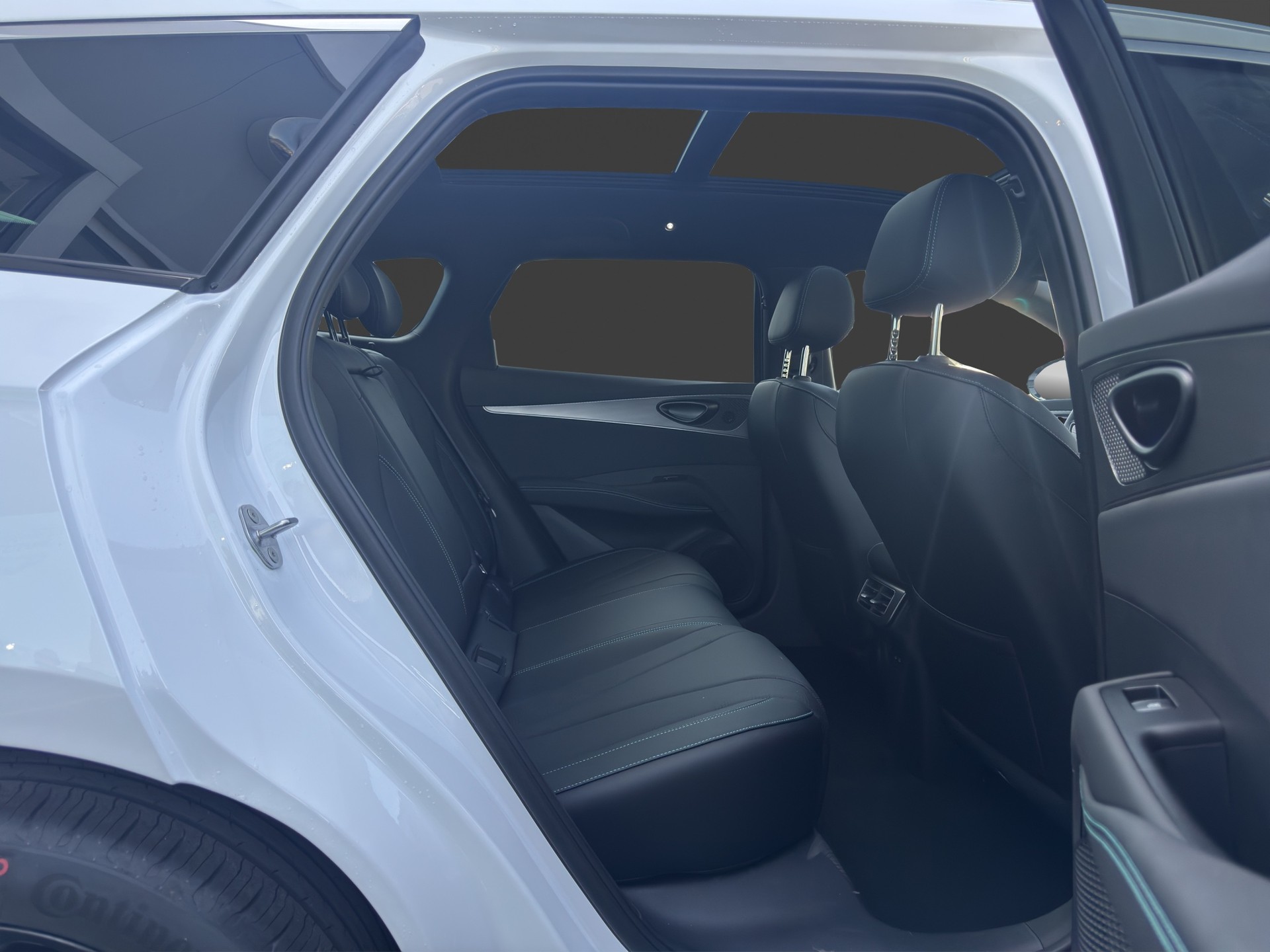 BYD Seal 6 DM-i Touring Comfort-image-16