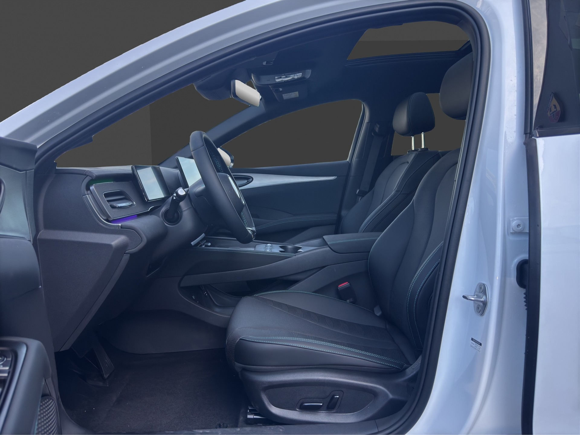 BYD Seal 6 DM-i Touring Comfort-image-20