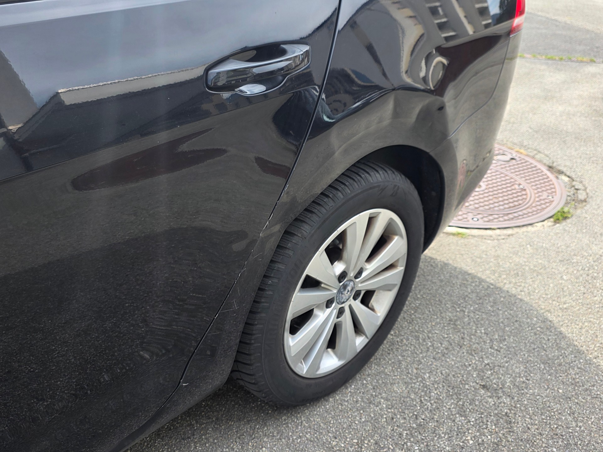 VW Golf Variant 1.4 TSI Comfortline DSG-image-8
