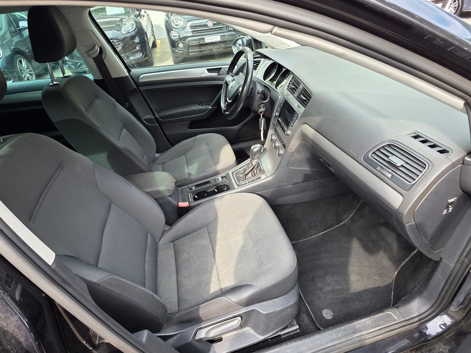 VW Golf Variant 1.4 TSI Comfortline DSG-image-17