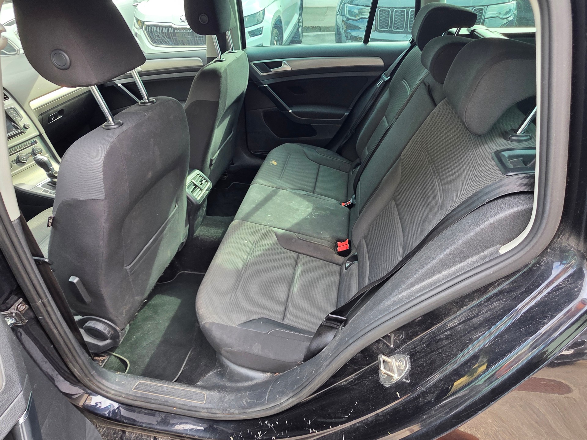 VW Golf Variant 1.4 TSI Comfortline DSG-image-15