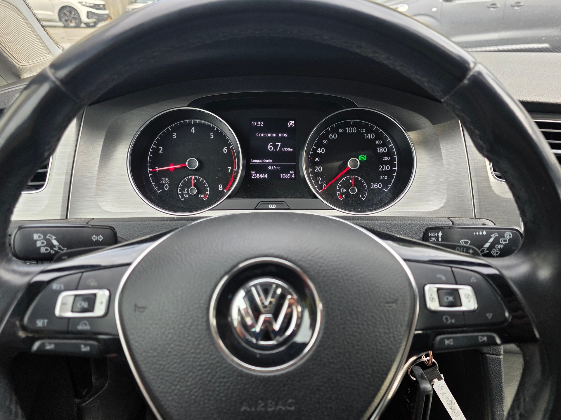 VW Golf Variant 1.4 TSI Comfortline DSG-image-18
