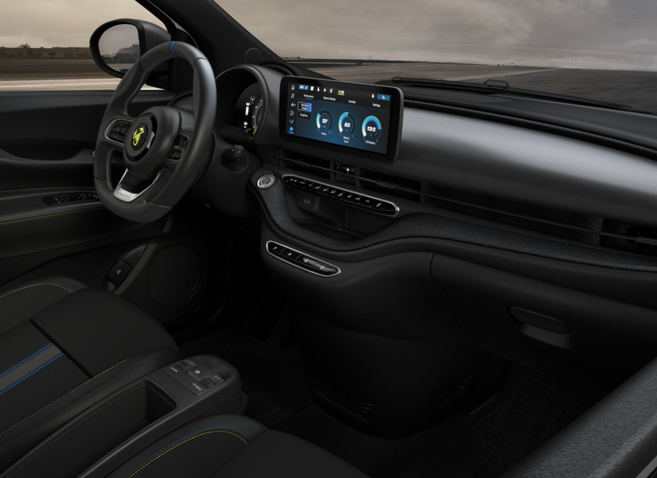FIAT Abarth 500e-image-10