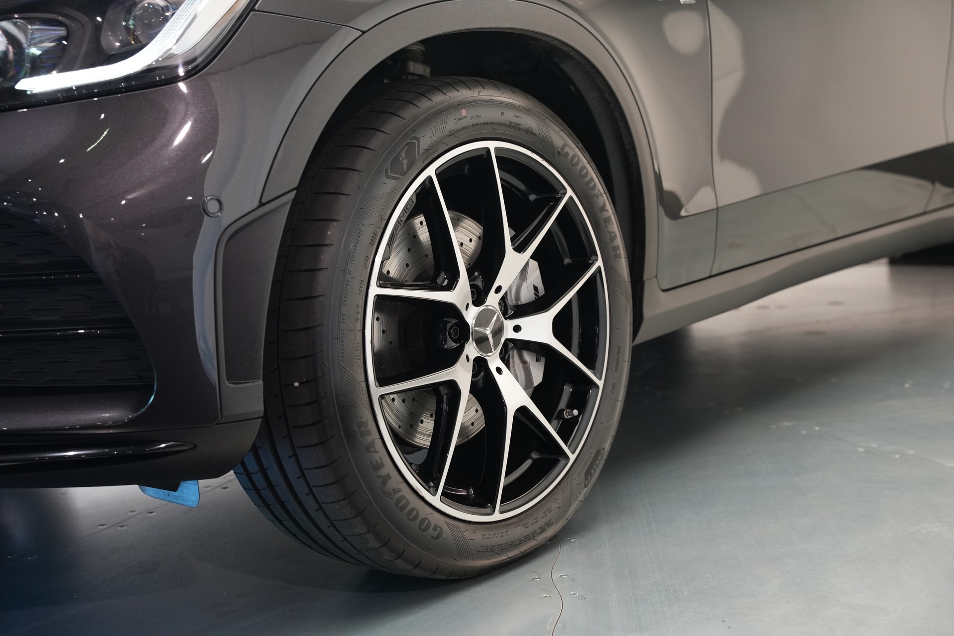 MERCEDES-BENZ GLC 43 AMG 4Matic 9G-Tronic *CH-Fahrzeug* Burmester* *Panorama*-image-40