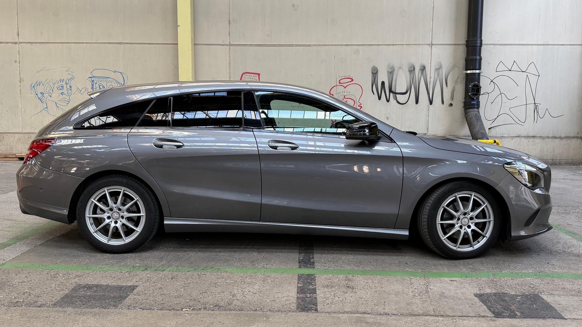 MERCEDES-BENZ CLA 200 Night Star-image-1