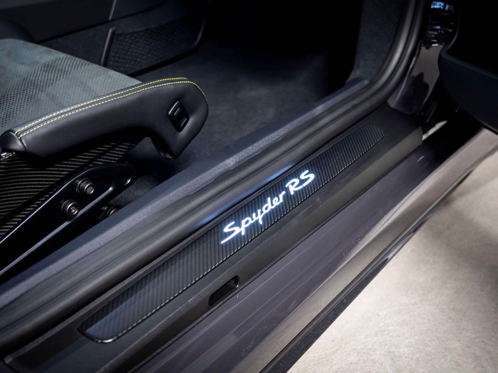 PORSCHE 718 Boxster Spyder RS PDK-image-27