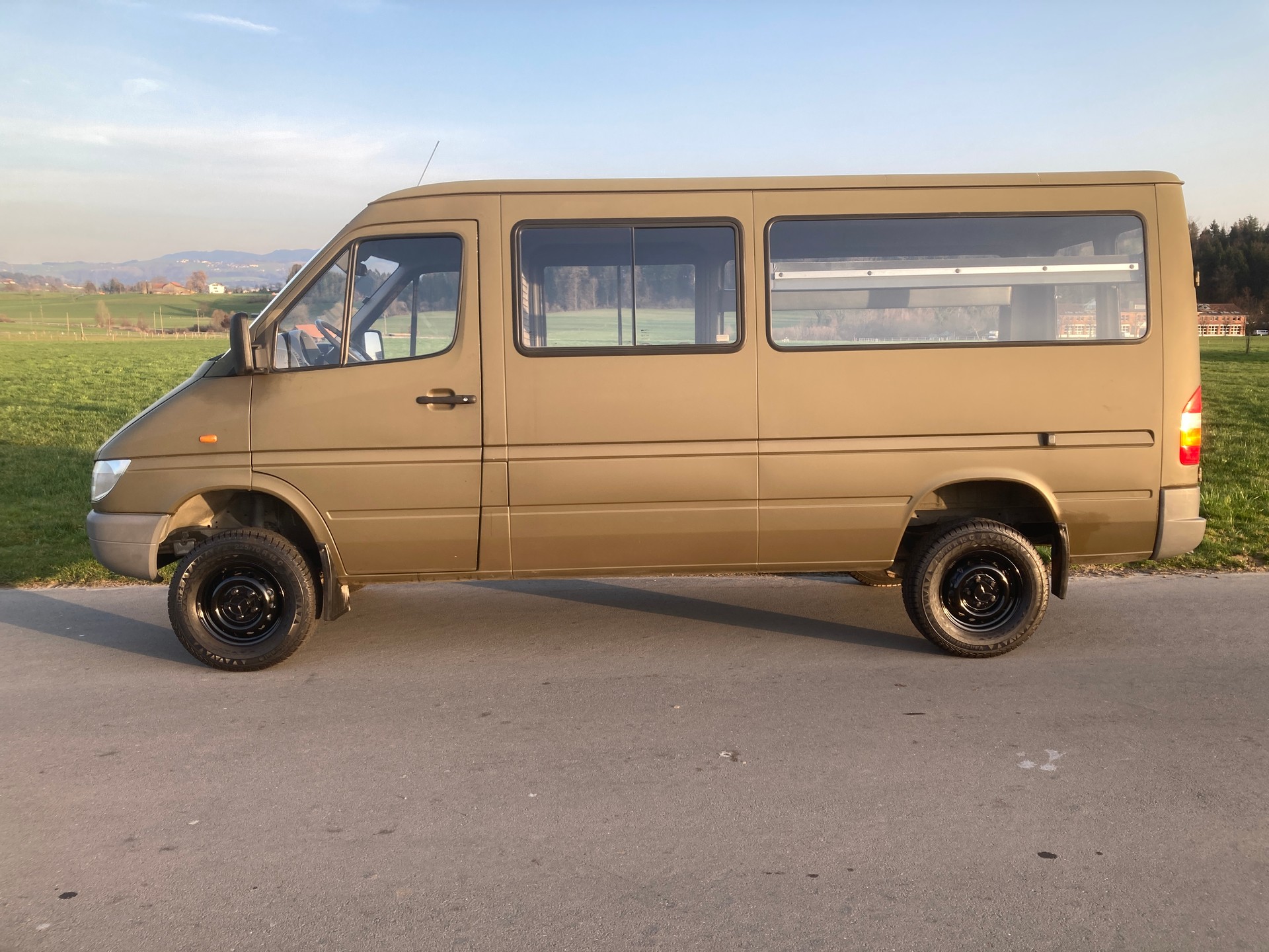 MERCEDES-BENZ Sprinter 313 CDI 4x4 mit Geländeuntersetzung-image-4