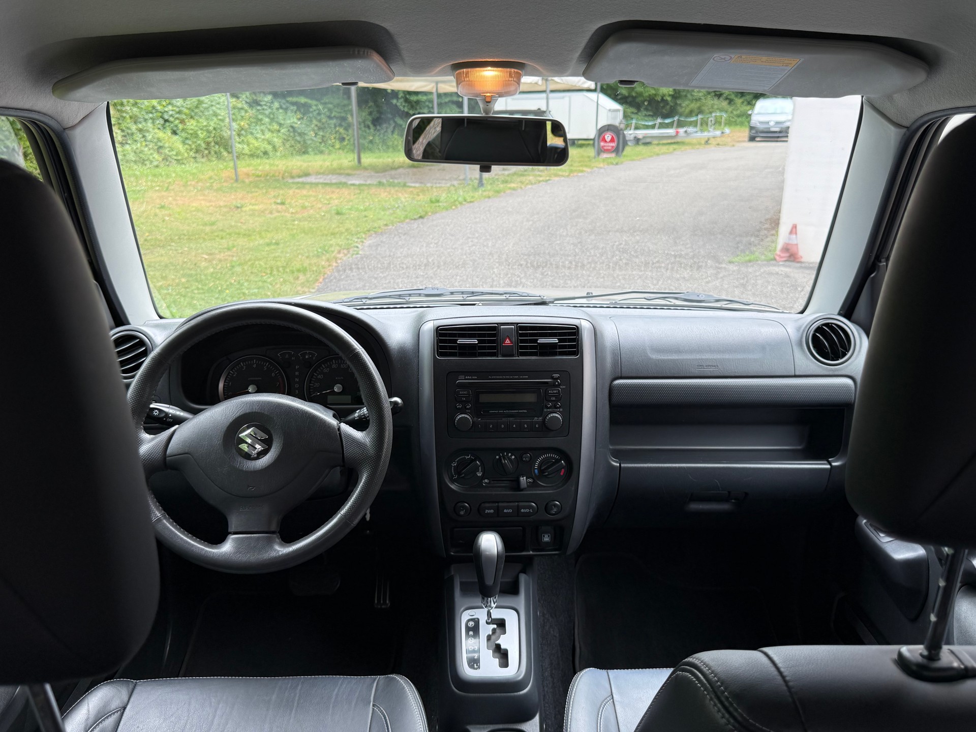 SUZUKI Jimny 1.3 16V GL Top Special Edition-image-5