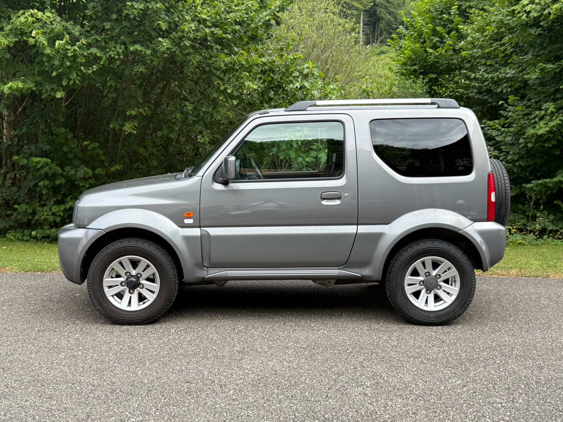 SUZUKI Jimny 1.3 16V GL Top Special Edition-image-1