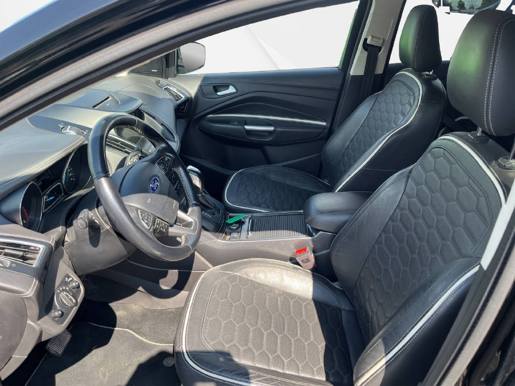 FORD Kuga 2.0 TDCi 120 Vignale FPS 2WD-image-4