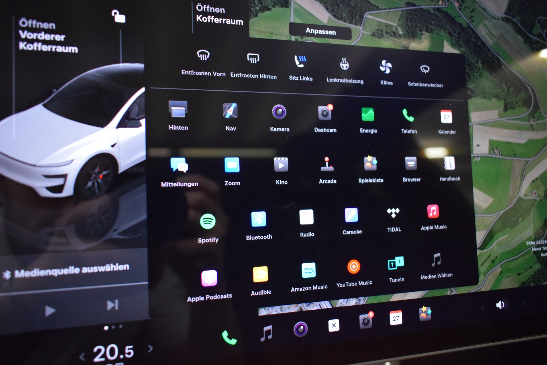 TESLA Model Y Performance AWD 626PS, 21 Zoll, Carbon, Made in Berlin-image-23