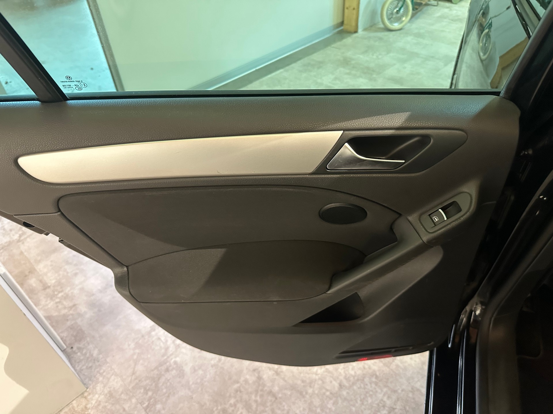 VW Golf 1.4 TSI Highline-image-23