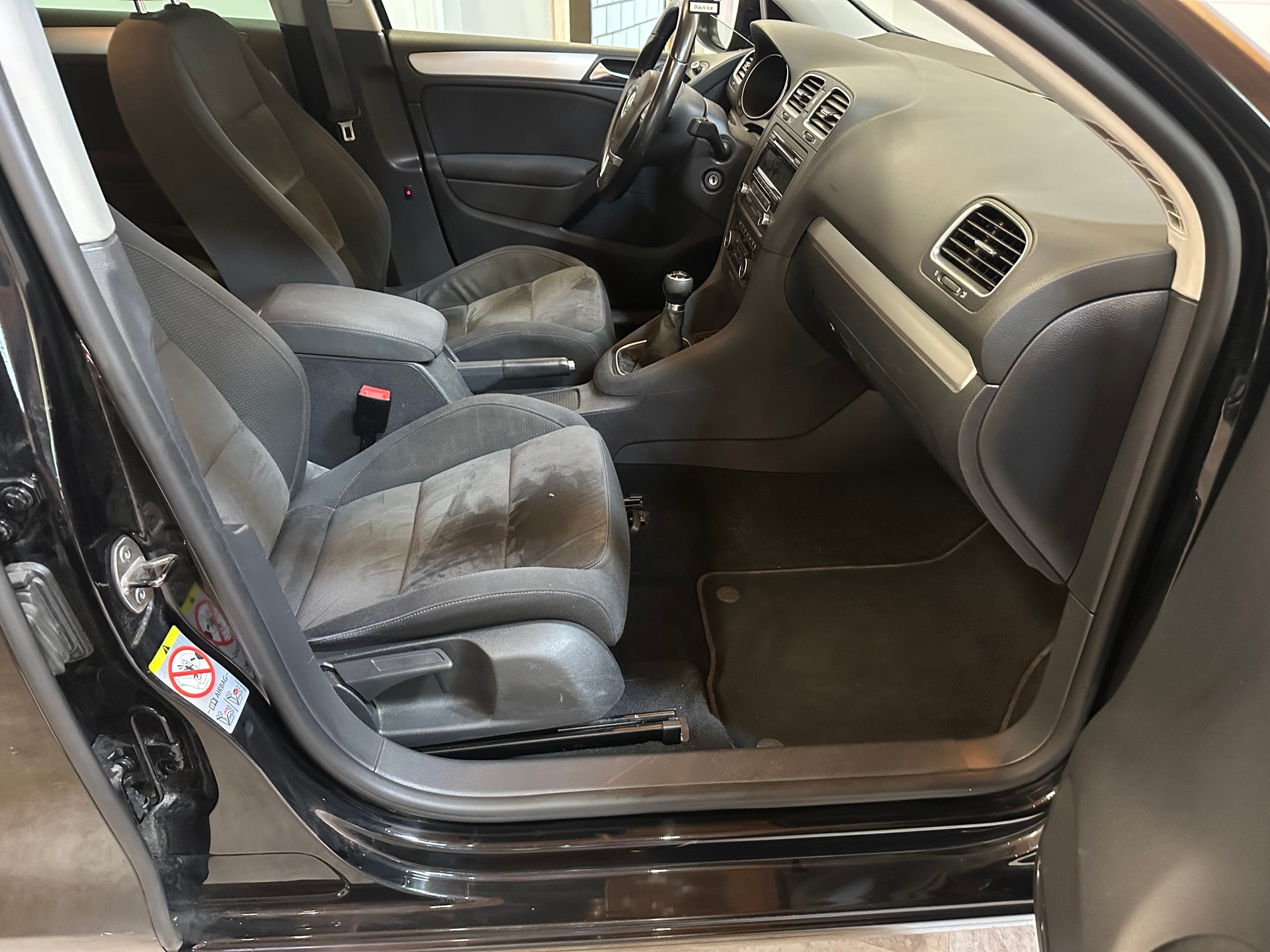 VW Golf 1.4 TSI Highline-image-15