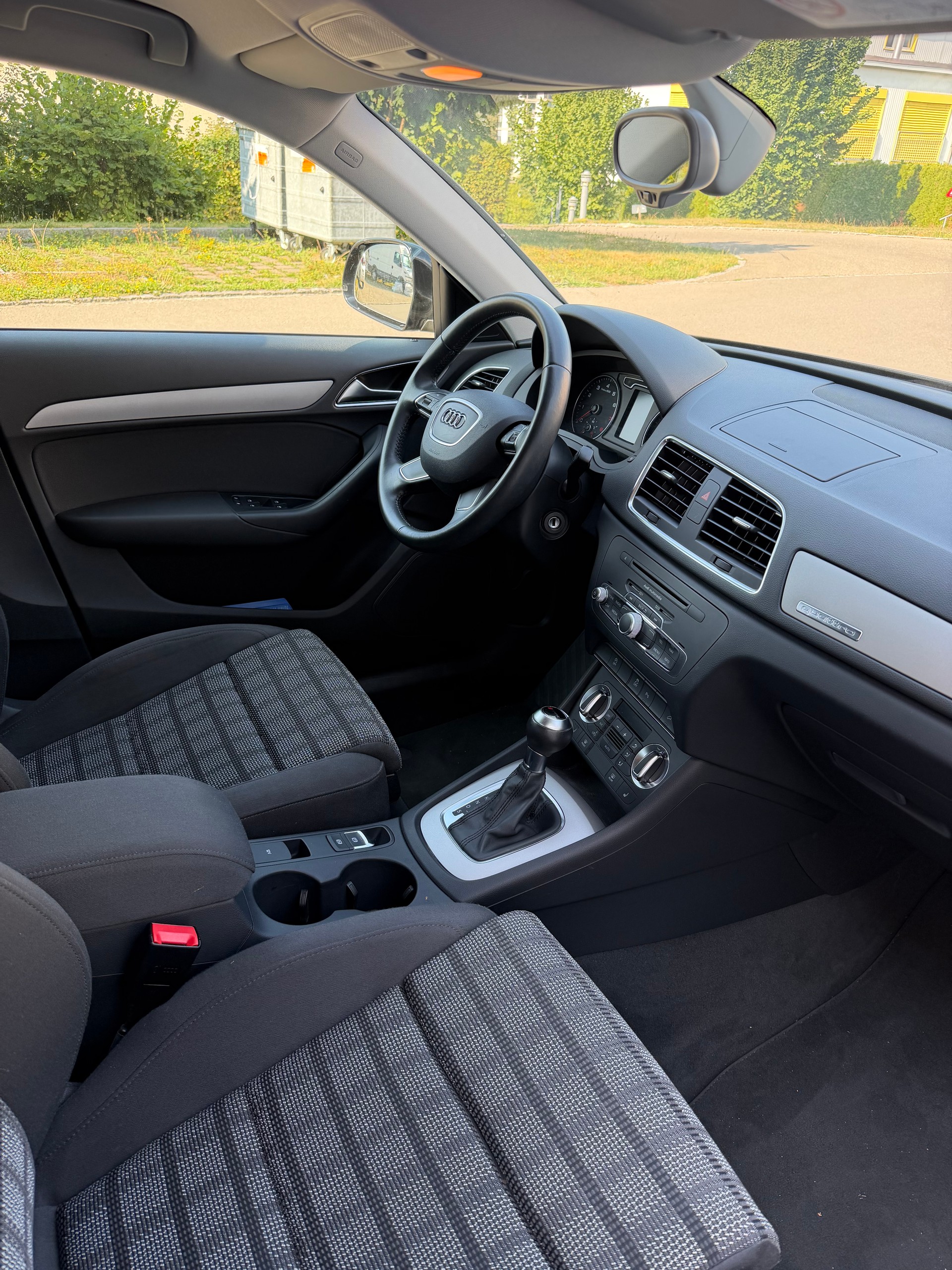 AUDI Q3-image-5